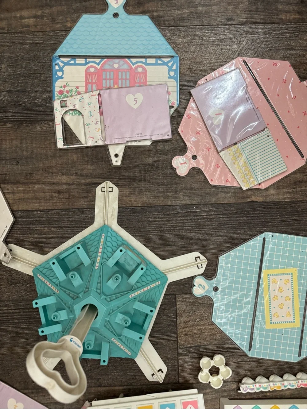 Pastel Playset Accessory Kit - Teal, Pink & Purple by